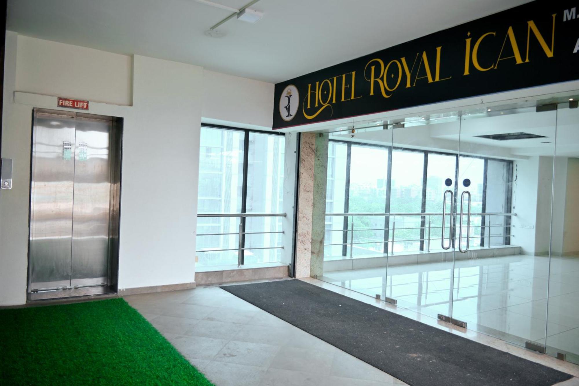 Hotel Royal Ican Sindhubhavan Road Ahmedabad Eksteriør bilde